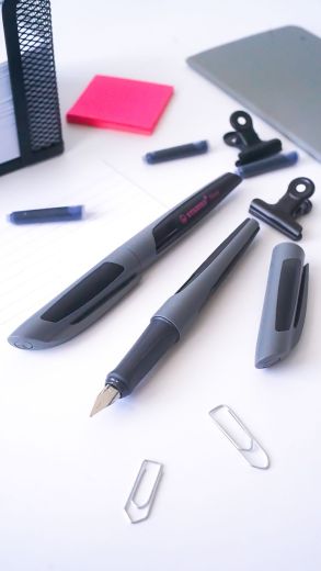 Füller - STABILO Flow ACTIVE in anthrazit - Einzelstift - inklusive Patrone