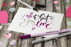 Premium-Filzstift mit Pinselspitze für variable Strichstärken - STABILO Pen 68 brush - 25er Metalletui mit Hängelasche - mit 24 verschiedenen Farben