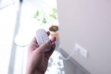 Brennenstuhl 1507070 Comfort-Line Mini Funkschalt-Set 3x IP20 (Innenbereich, mit Handsender und erhöhtem Berührungsschutz) weiß