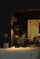 LED Akku Stehleuchte Pomezia RGBW in Schwarz 5W 600lm IP54